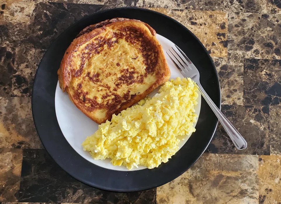 French toast and scrambled eggs